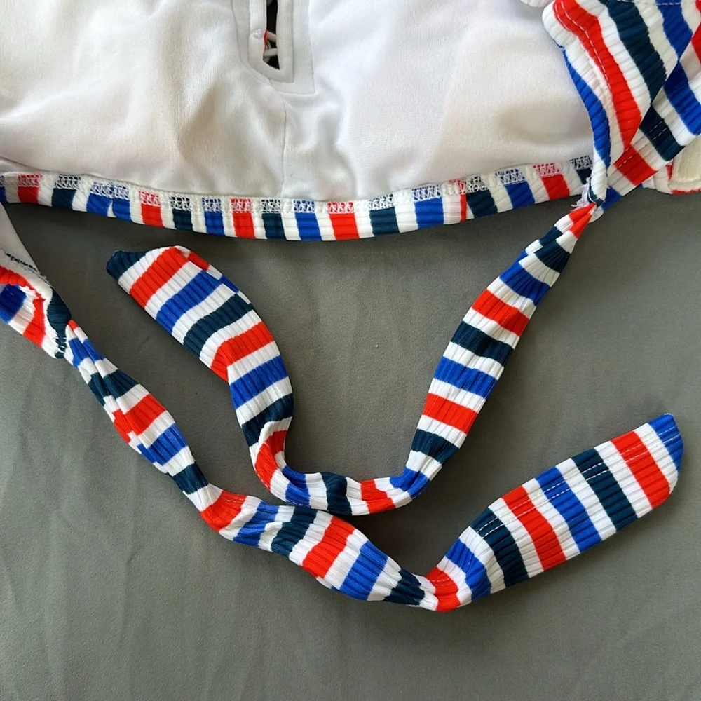 Xhiliration Women’s Juniors bikini top. Size D/DD. Bralette Red/Blue Stripes - Picture 5 of 7